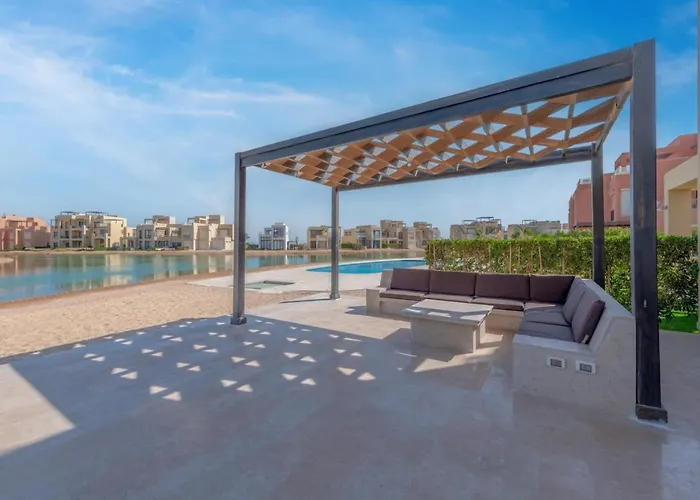 Brand-new Family House In Tawila El Gouna Lagoon And Pool Access Villa